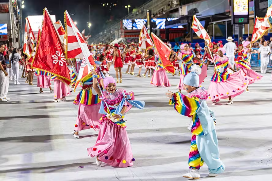 Escolas de samba mirins